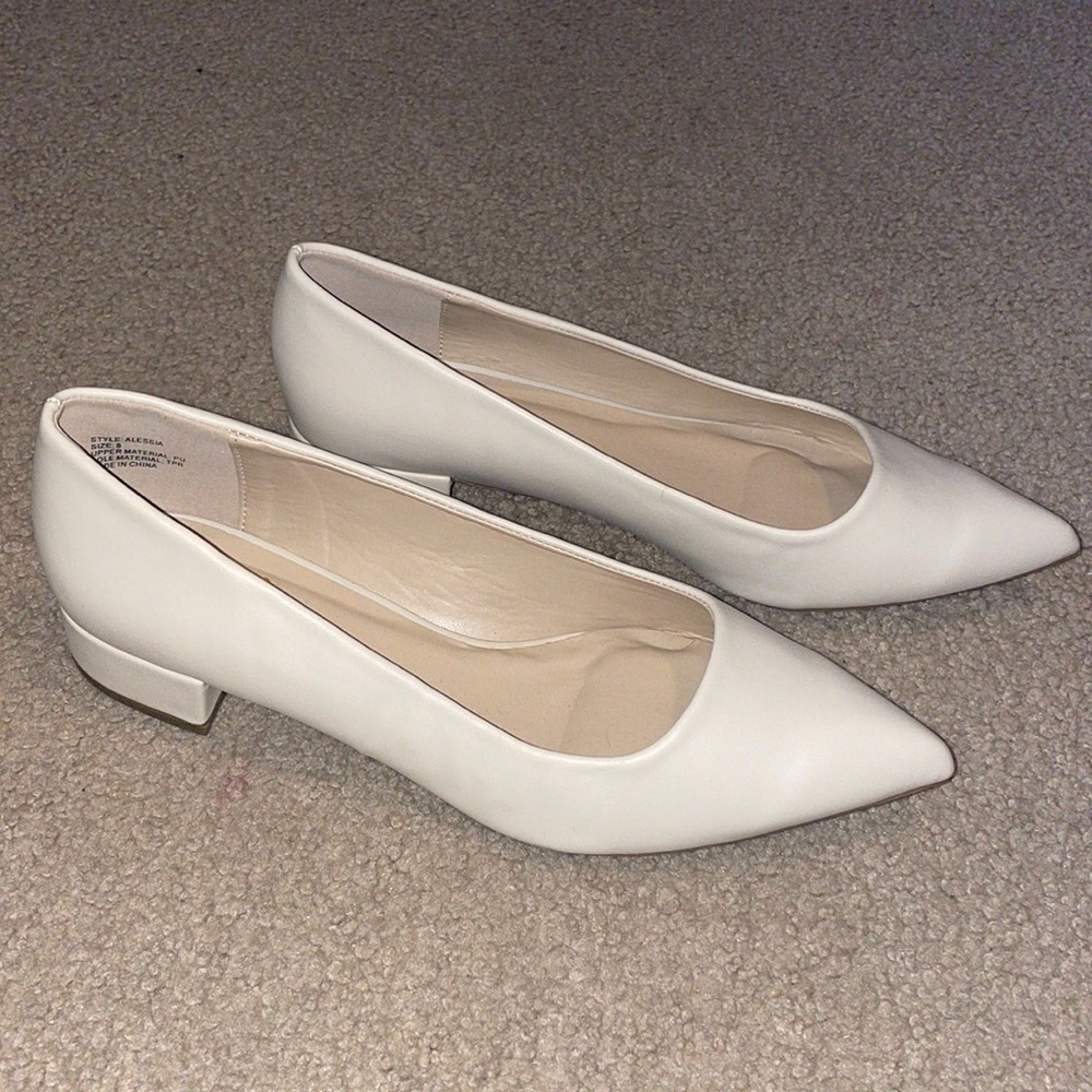 Lulu’s tan low heels. Never worn!